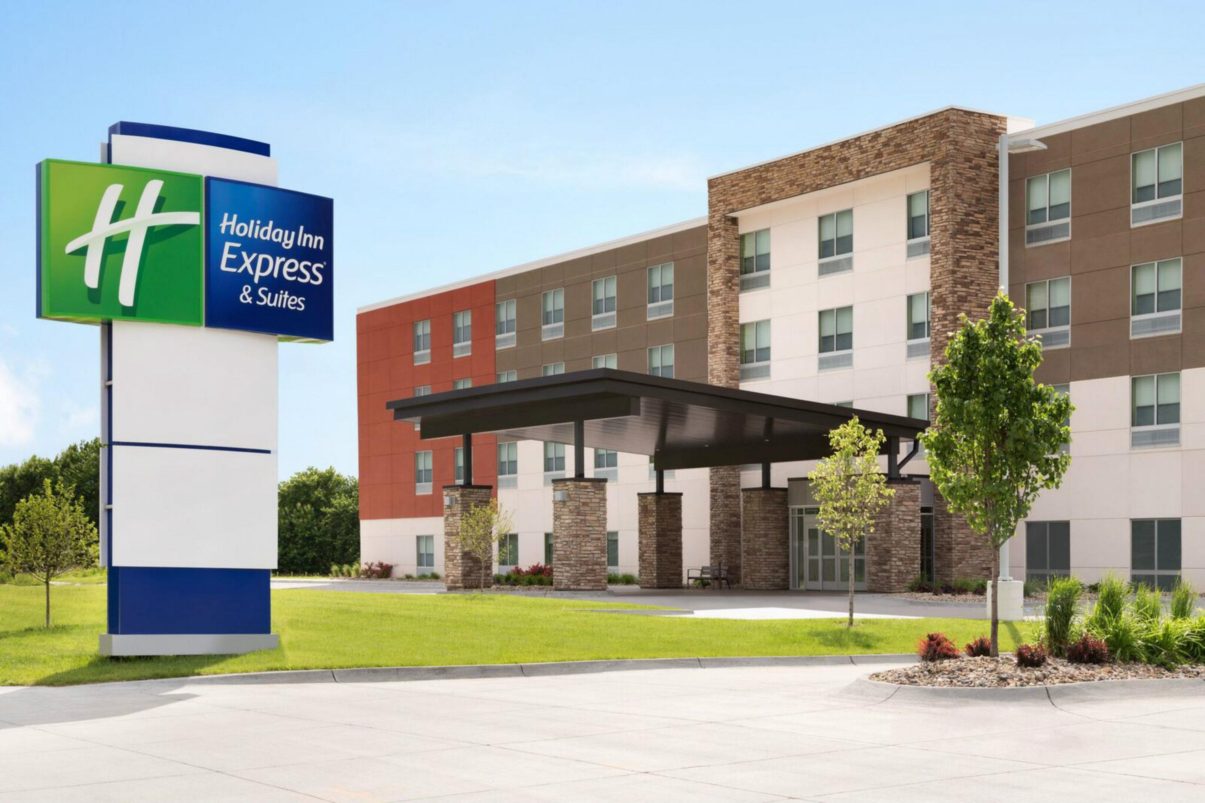 Holiday Inn Express - Auburn Hills South, An Ihg Hotel Exterior photo